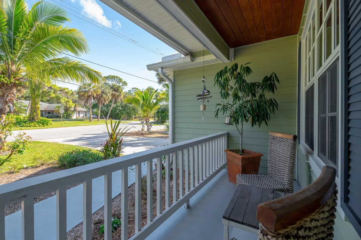  Residence photo 25