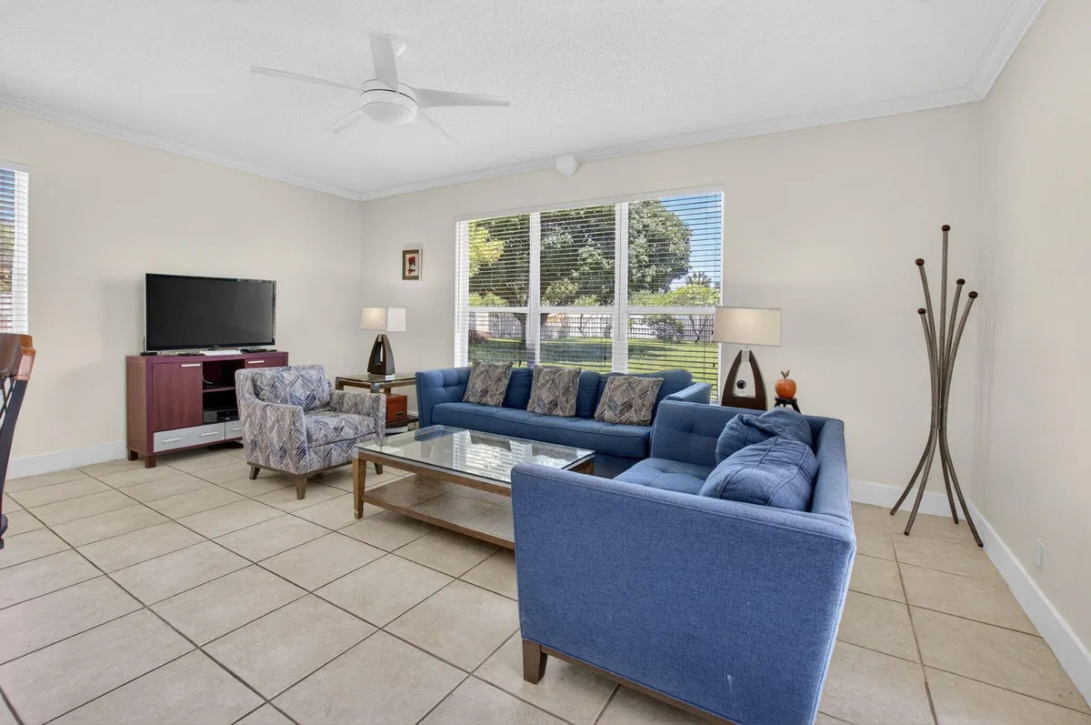 Residence photo 10
