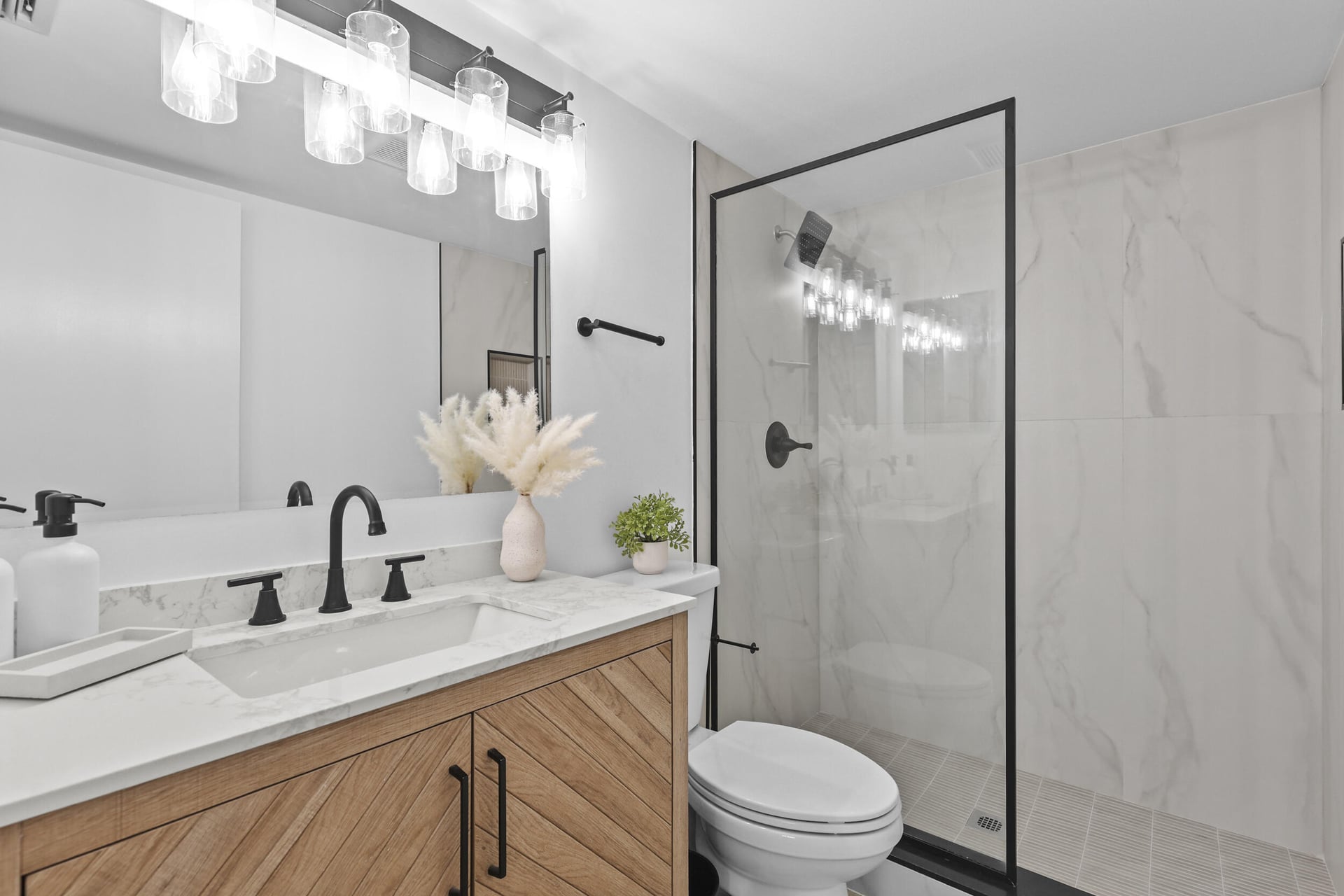 Unit D2 photo 19