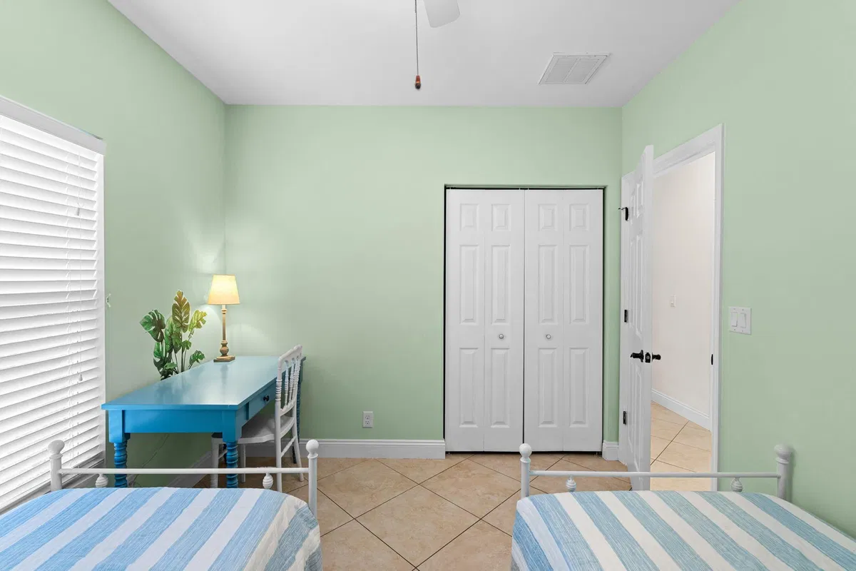 Residence photo 31