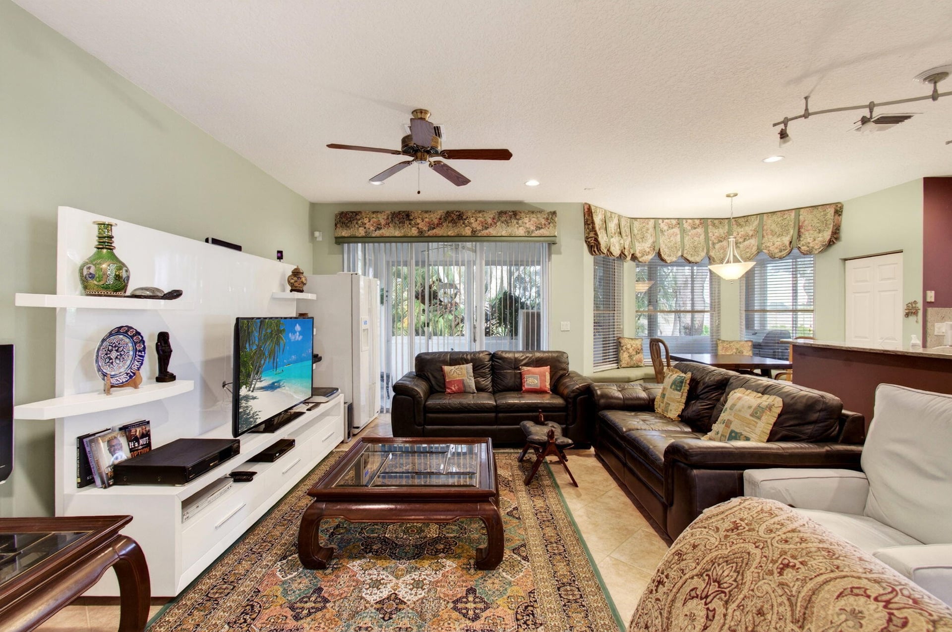  Residence photo 10