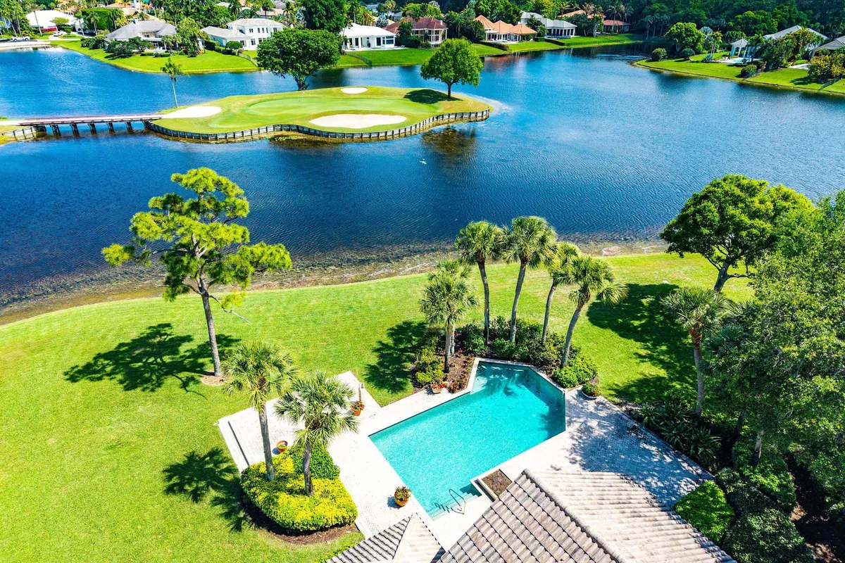 Frenchman's Creek Residence