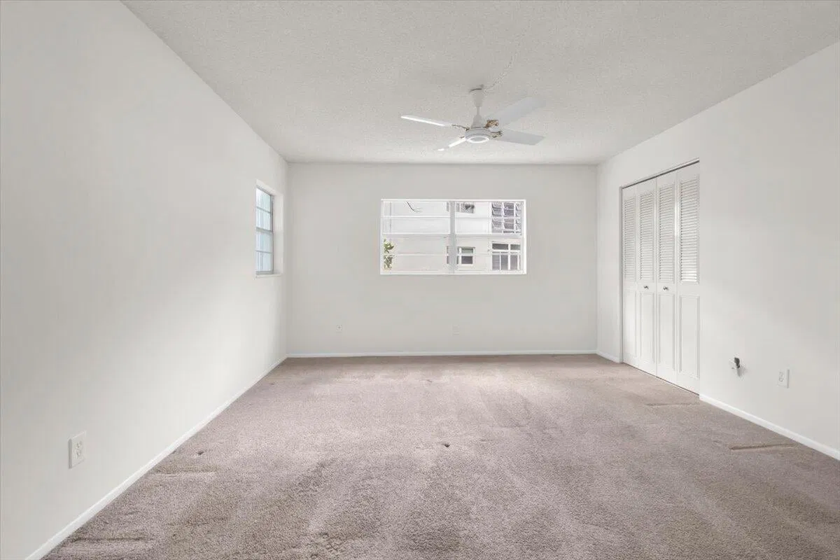 Unit 14-1 photo 25