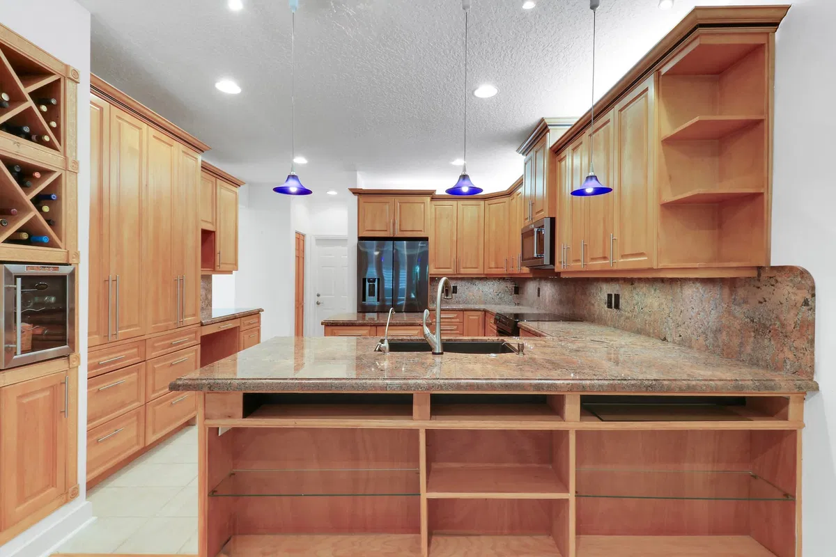  Residence photo 34