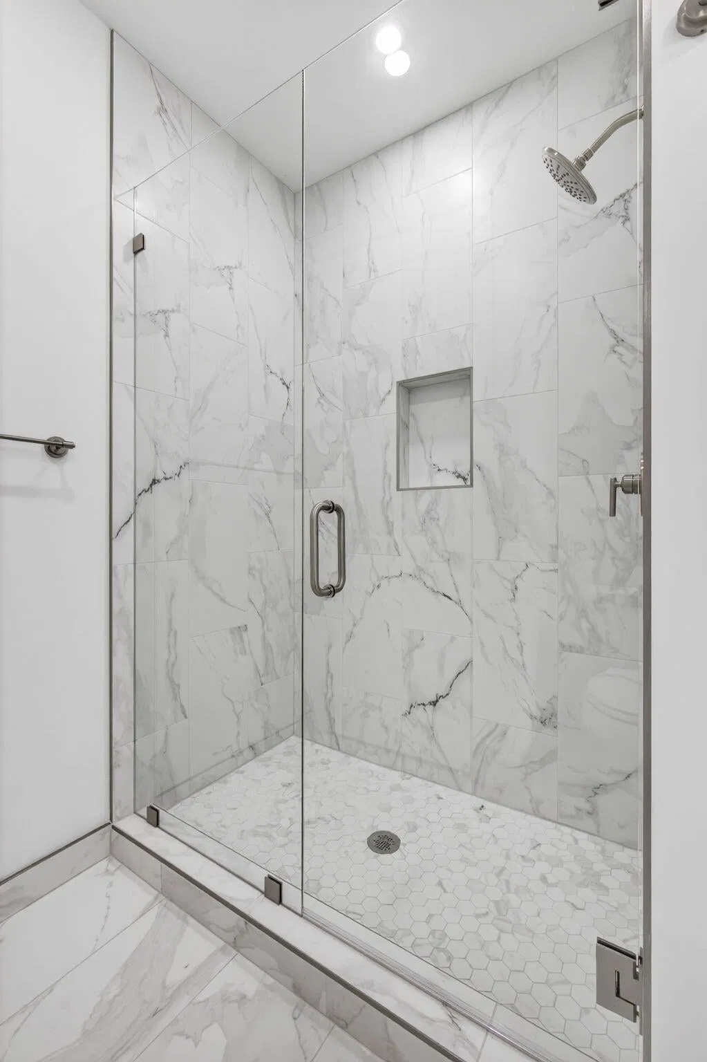 Unit 33 photo 13