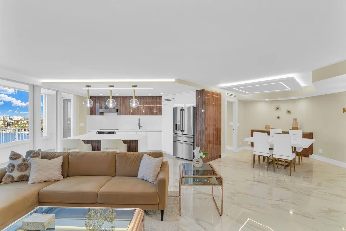 550 S Ocean Boca Unit 1009