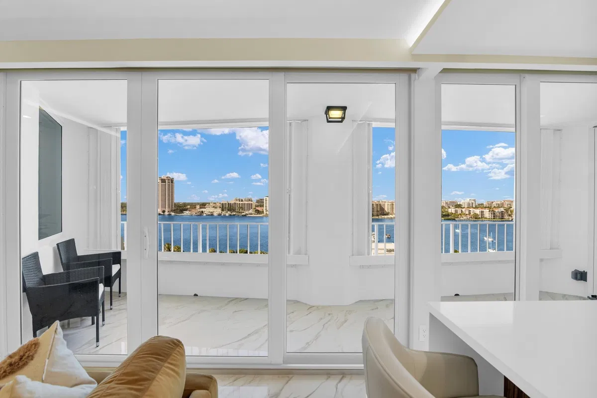 550 S Ocean Boca Unit 1009 photo 7