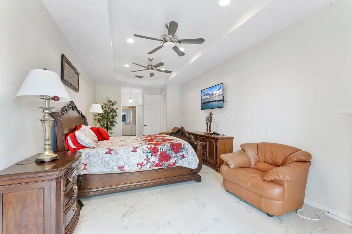 Residence photo 19