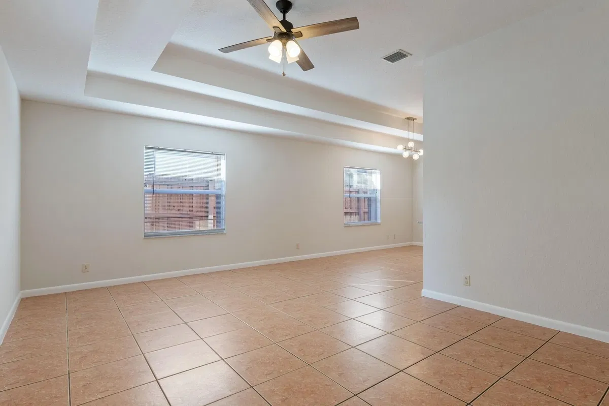 Unit 1 (left Side) photo 4