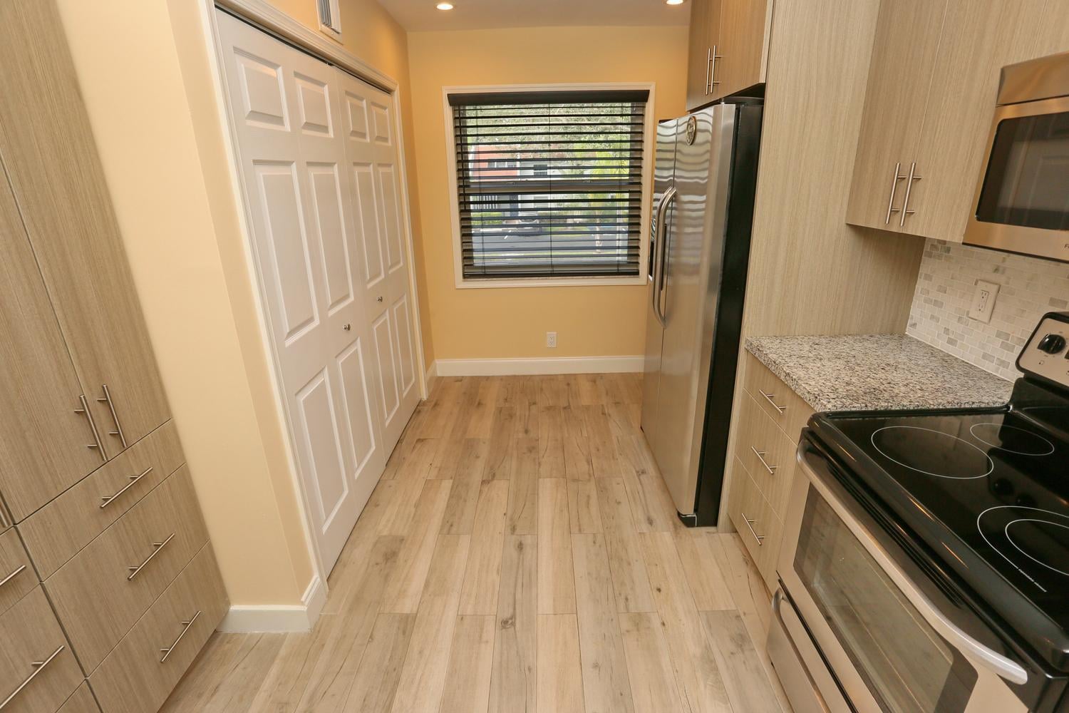  Unit 2050 photo 16