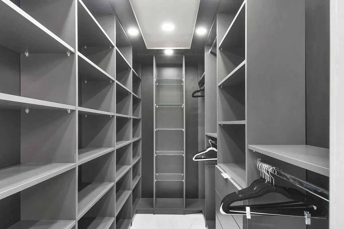 Residence photo 64