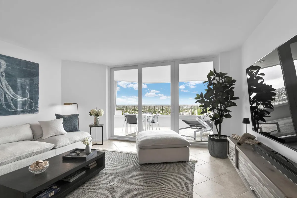 500 S Ocean Boca Unit 2203 photo 4