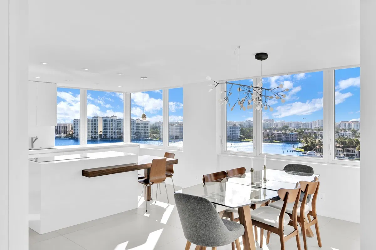 500 S Ocean Boca Unit 1207 photo 4