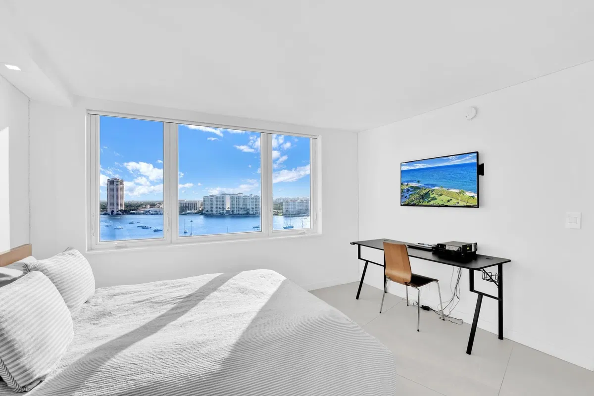 500 S Ocean Boca Unit 1207 photo 22
