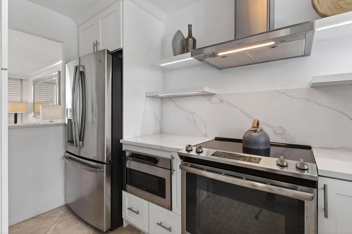 Unit 2030 photo 16