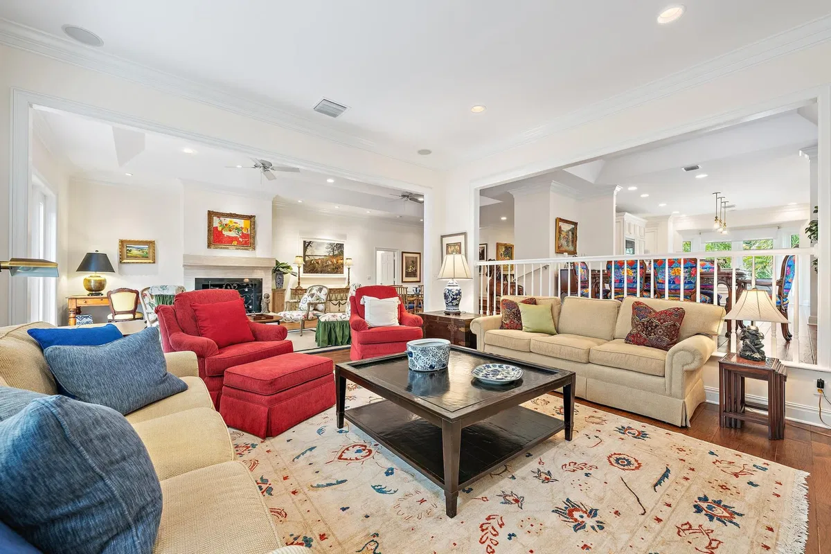 Residence photo 19
