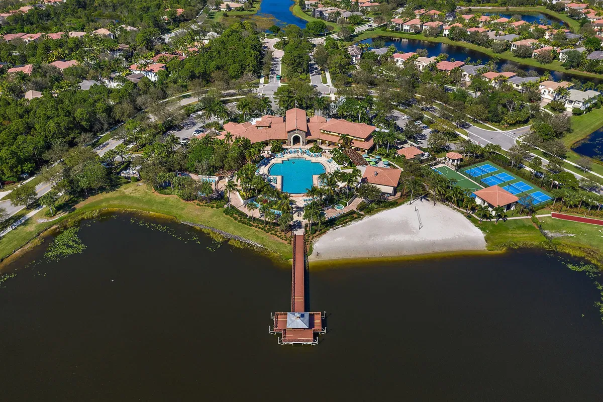 Evergrene Palm Beach Gardens Residence photo 34