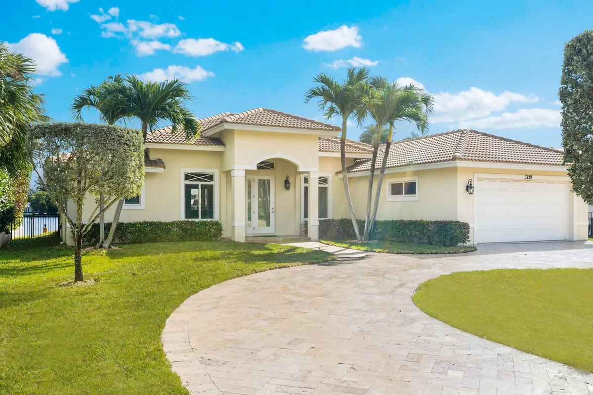 Tradewinds Estates Residence photo 25