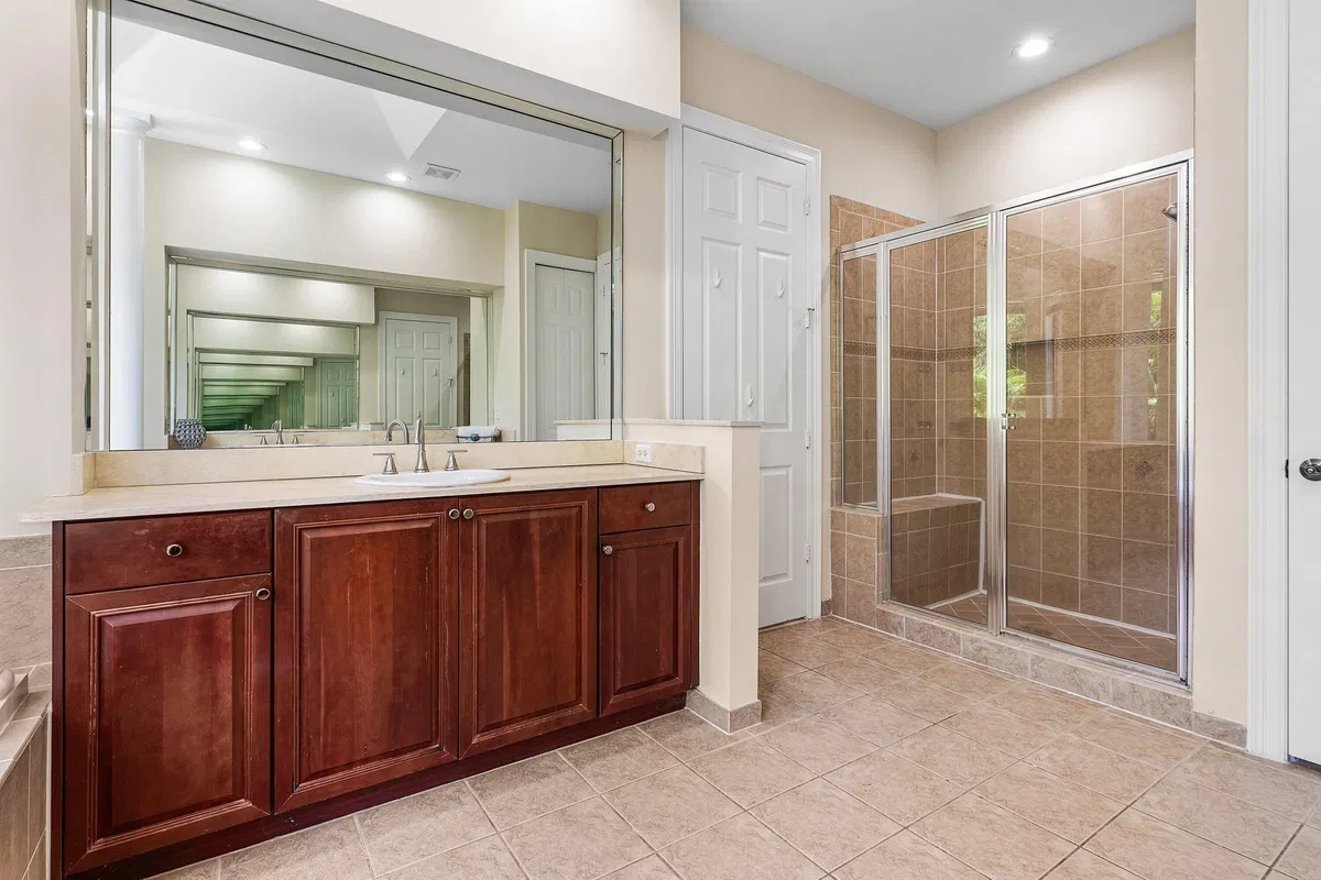 Residence photo 28