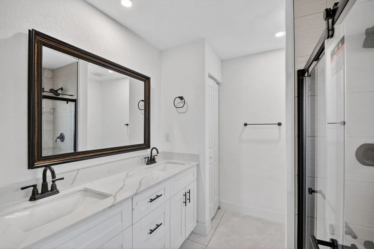 Residence photo 22