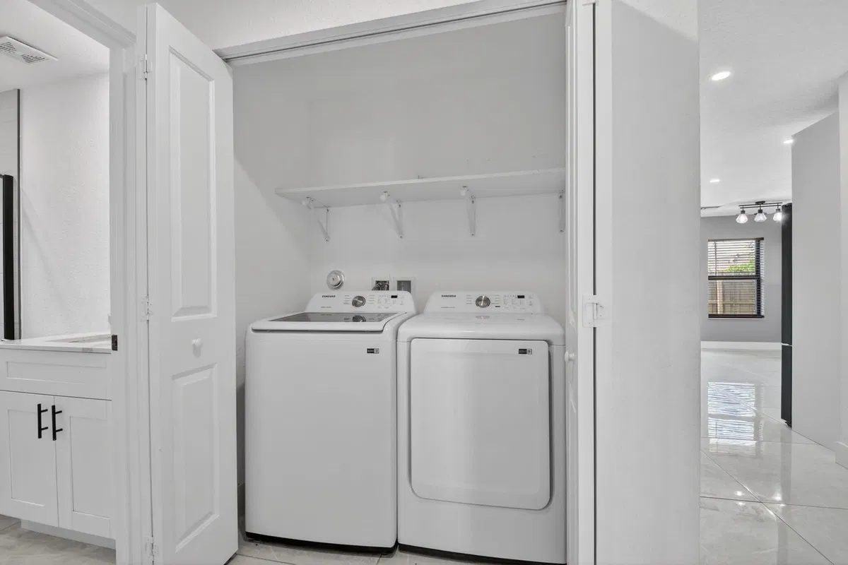 Residence photo 31