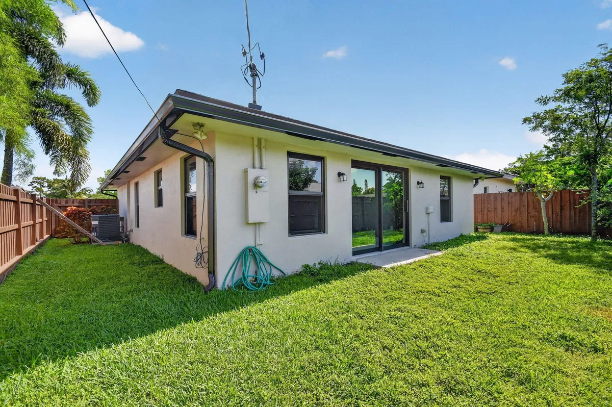 Residence photo 34