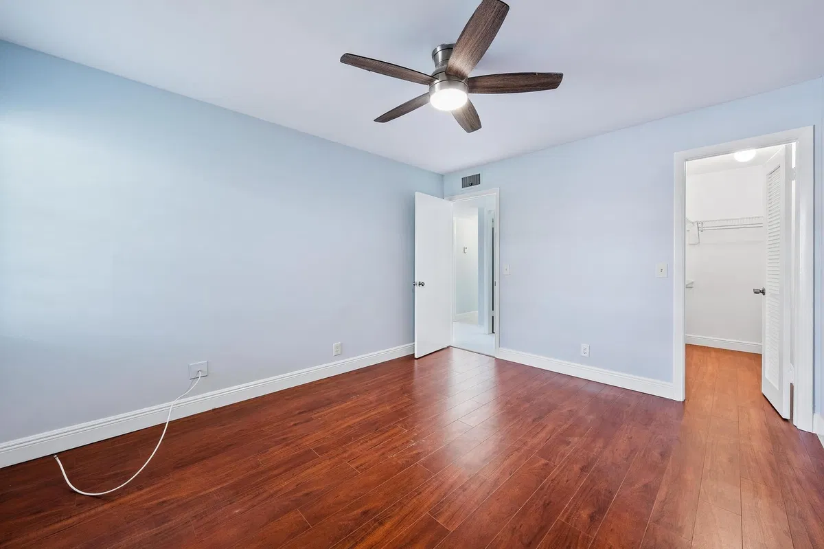 Residence photo 10