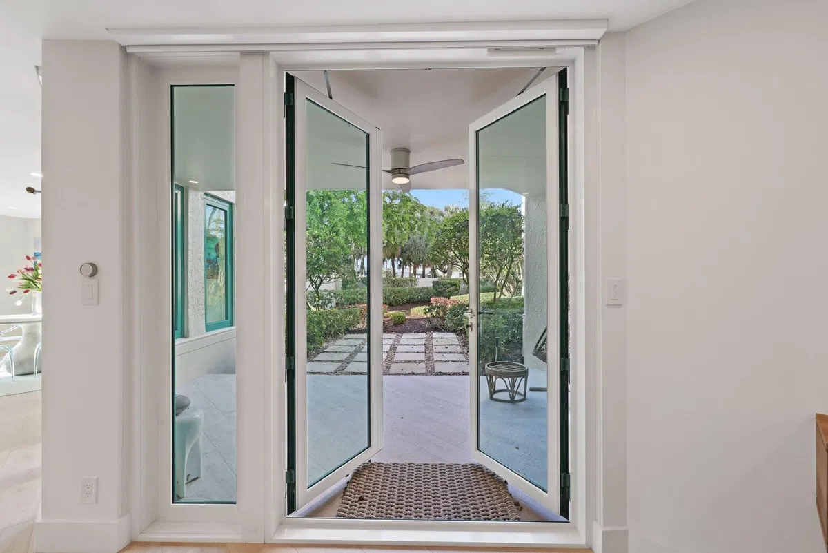 Mizner Court Unit 106 photo 37