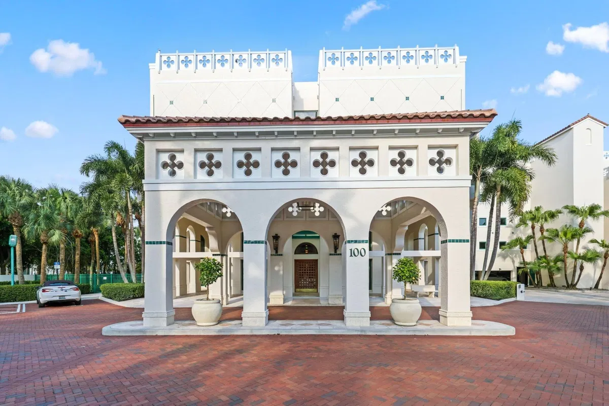 Mizner Court Unit 106 photo 61