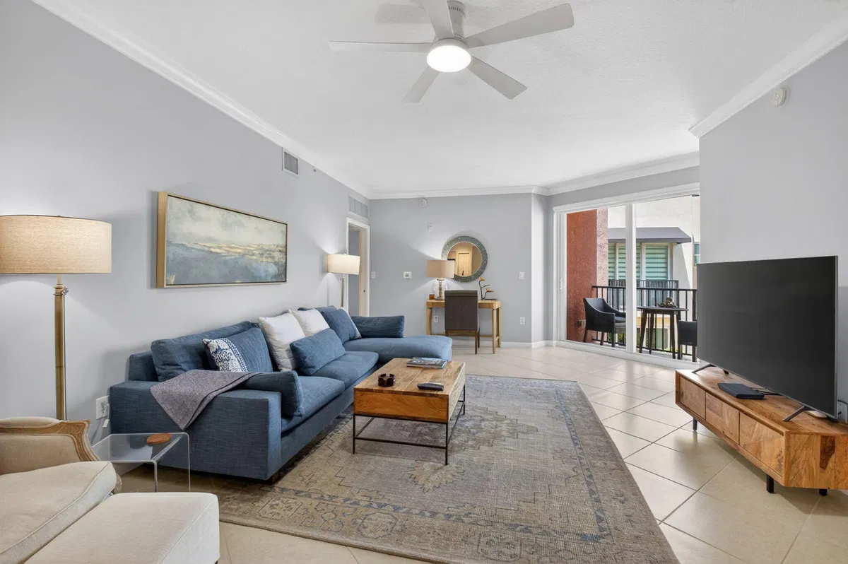 The Astor Residence photo 7