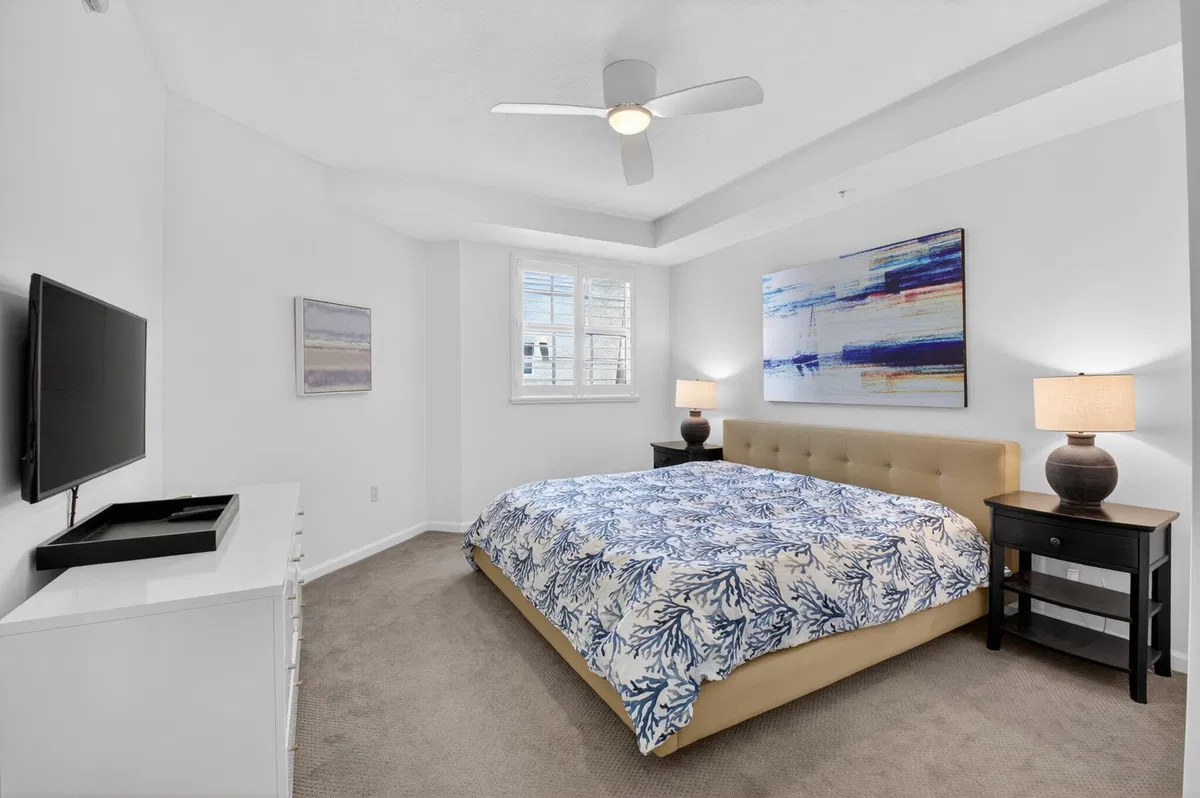 The Astor Residence photo 22