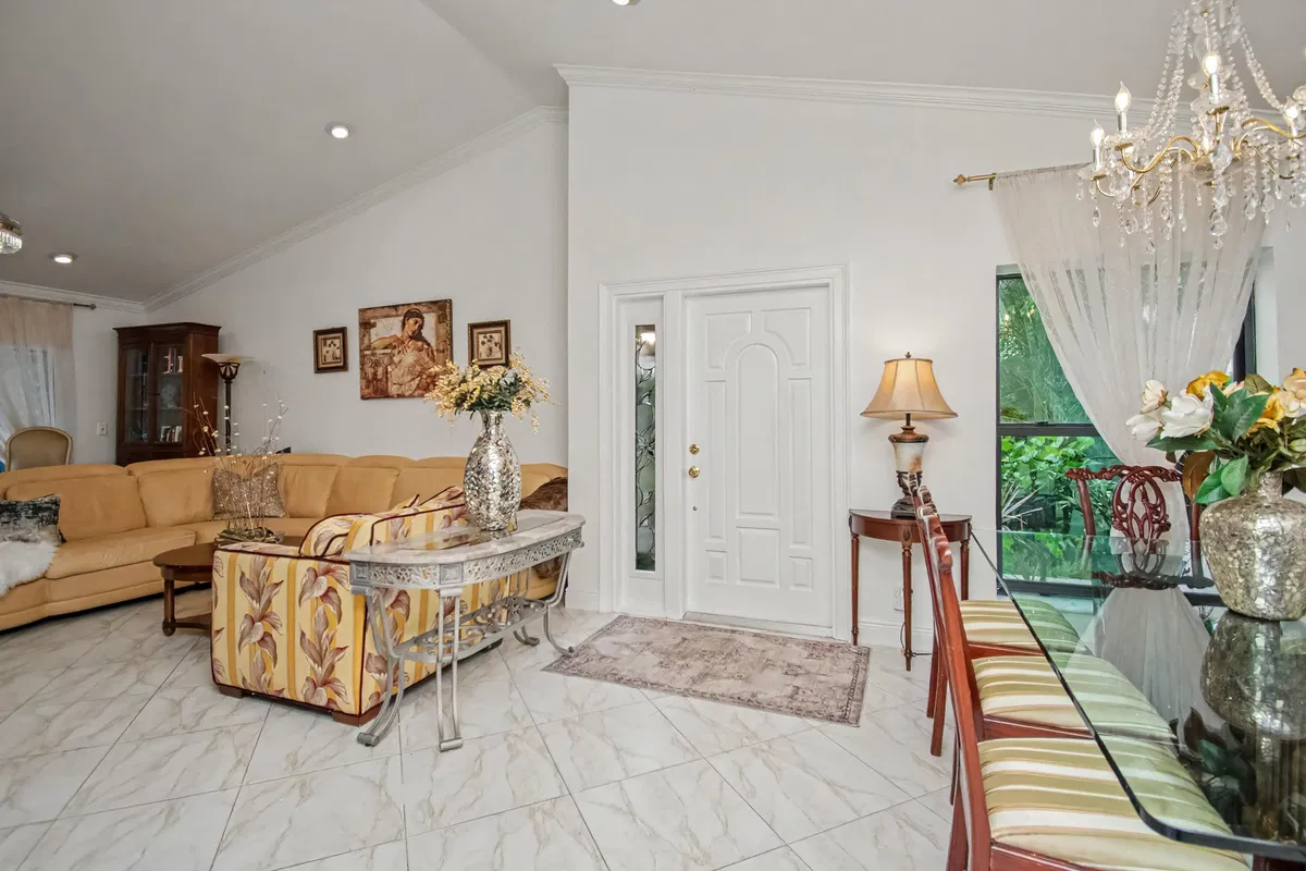 Residence photo 10