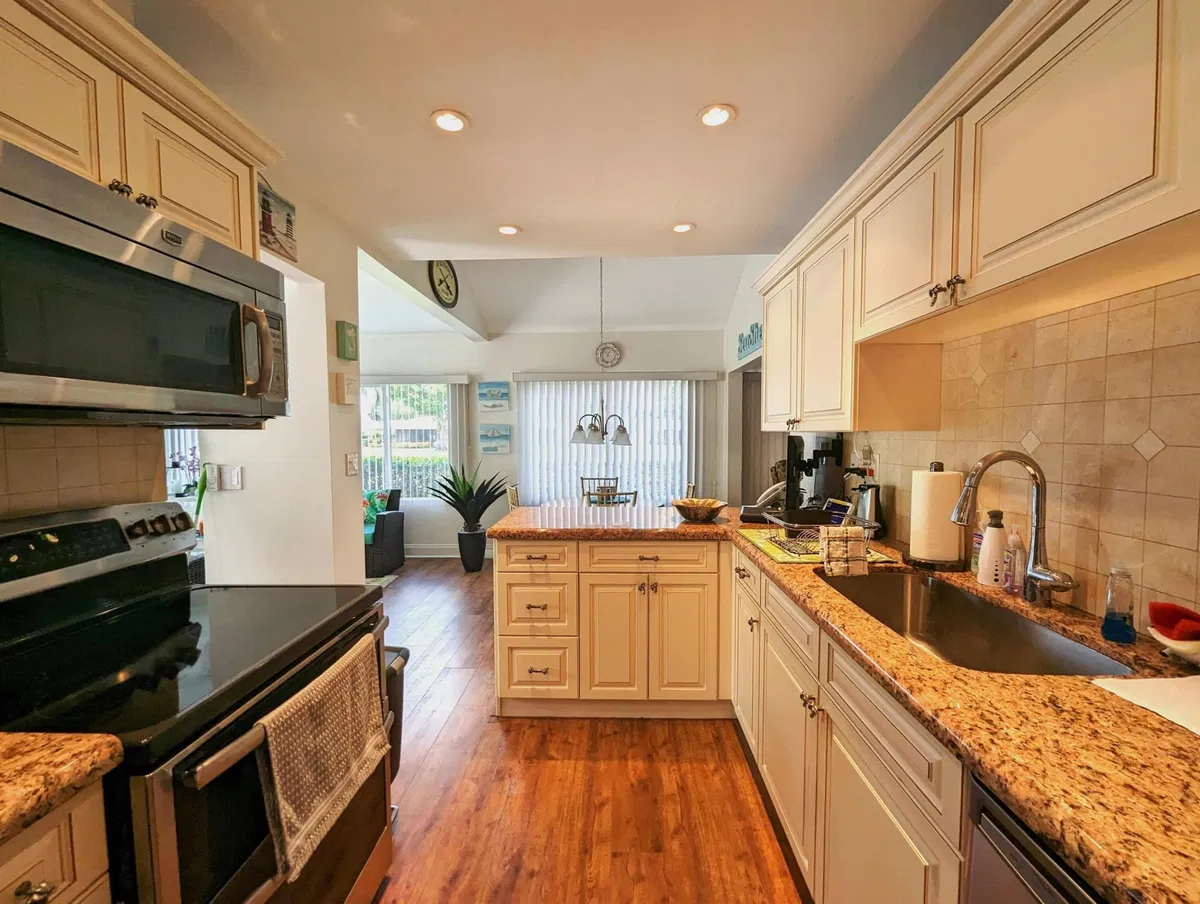 Jonathan's Landing Jupiter FL Residence photo 10