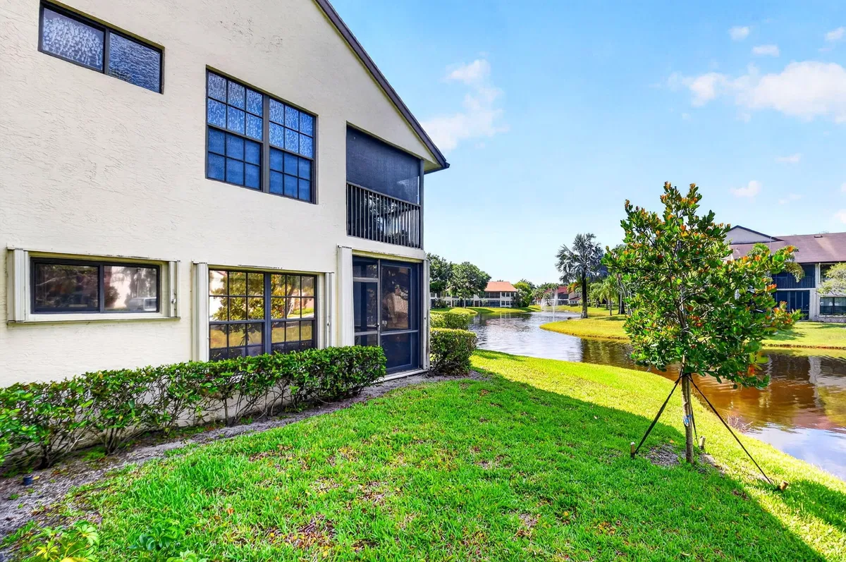 Residence photo 25