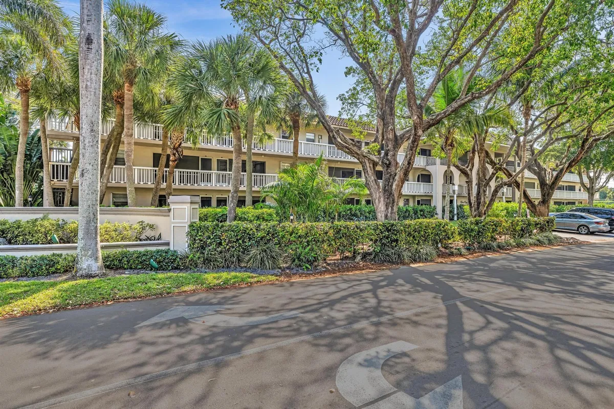 Boca Raton Unit 303 photo 34