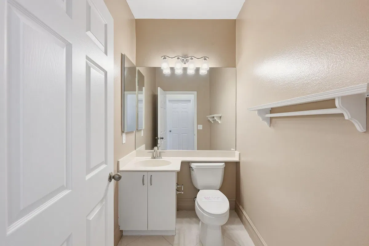  Residence photo 10