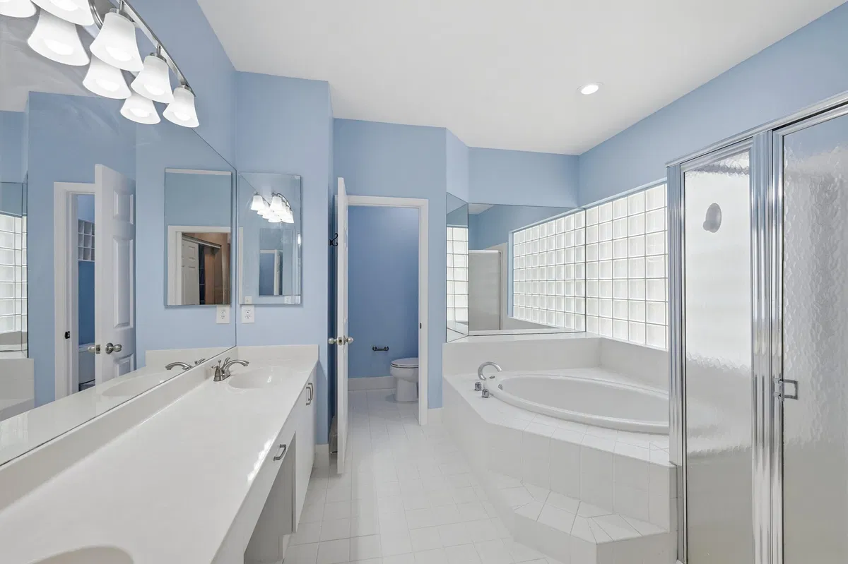  Residence photo 25
