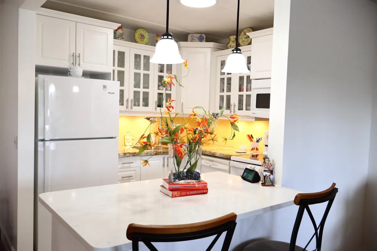 Unit 214 photo 7