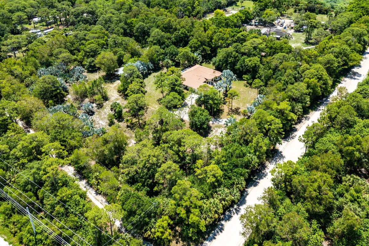 Residence photo 46