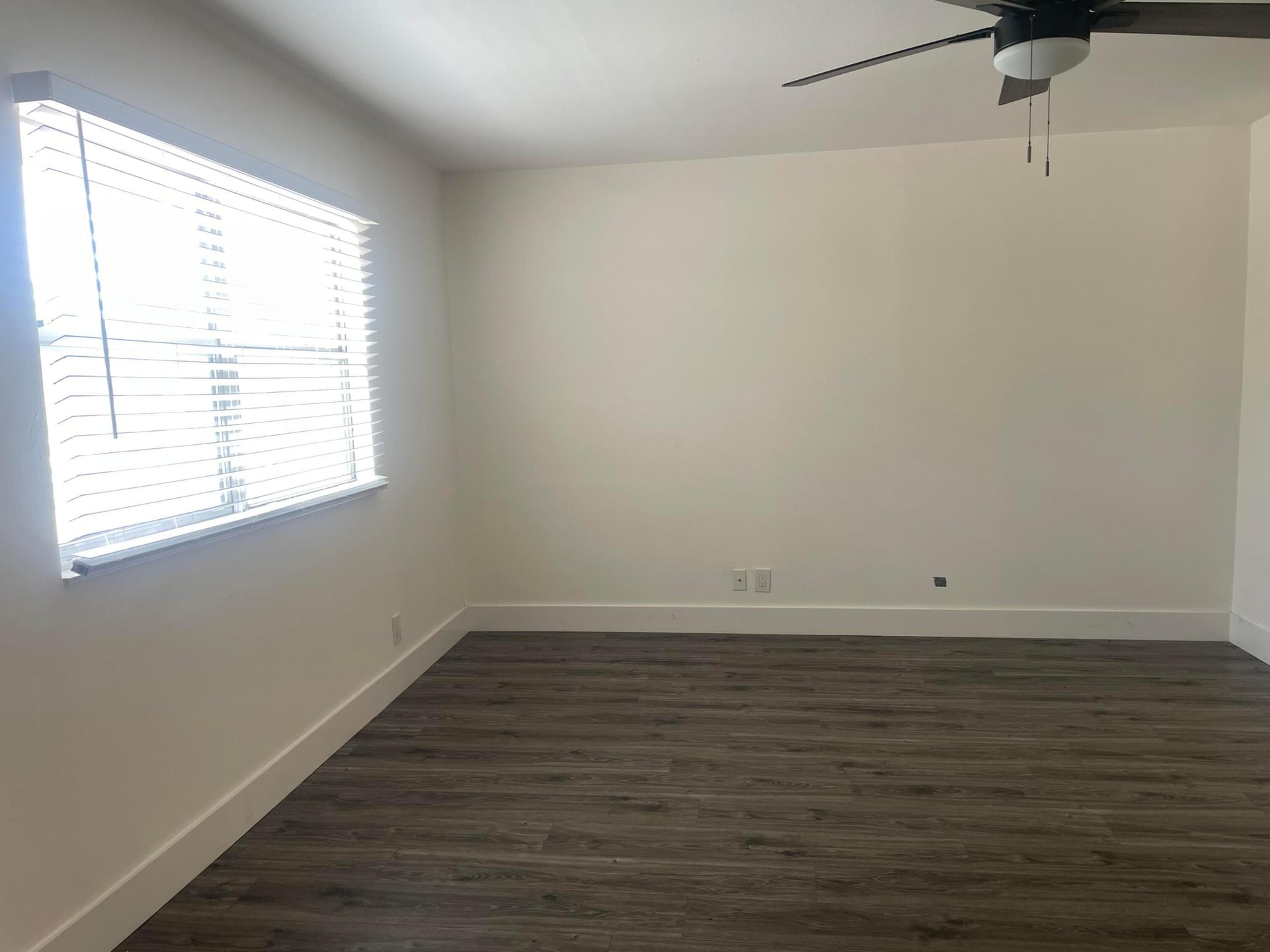Unit 650 photo 10