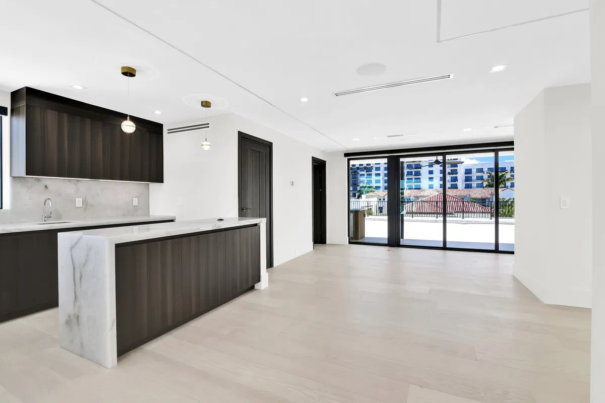 Residence photo 34