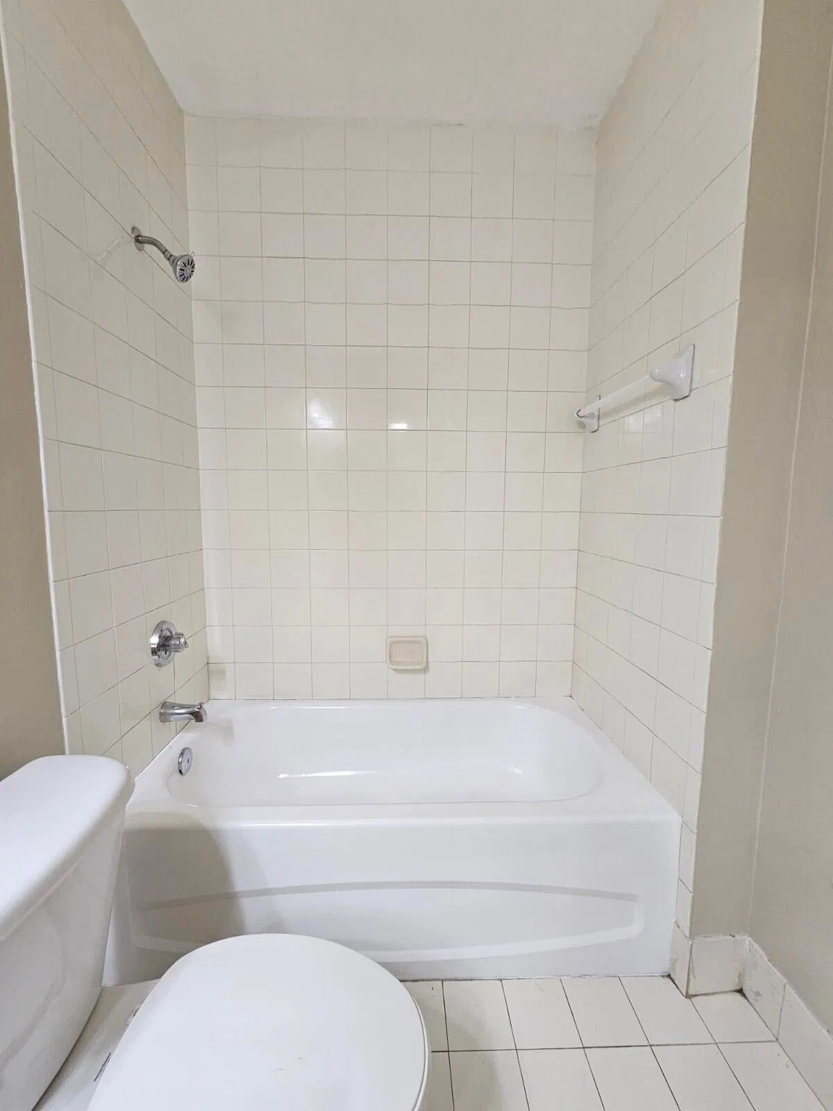 Unit 322 photo 16