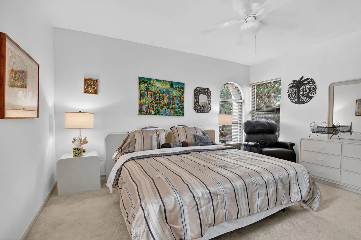 Residence photo 37