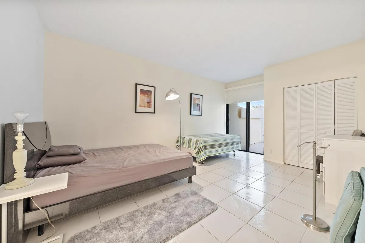 Martinique Singer Island Unit 6 photo 19
