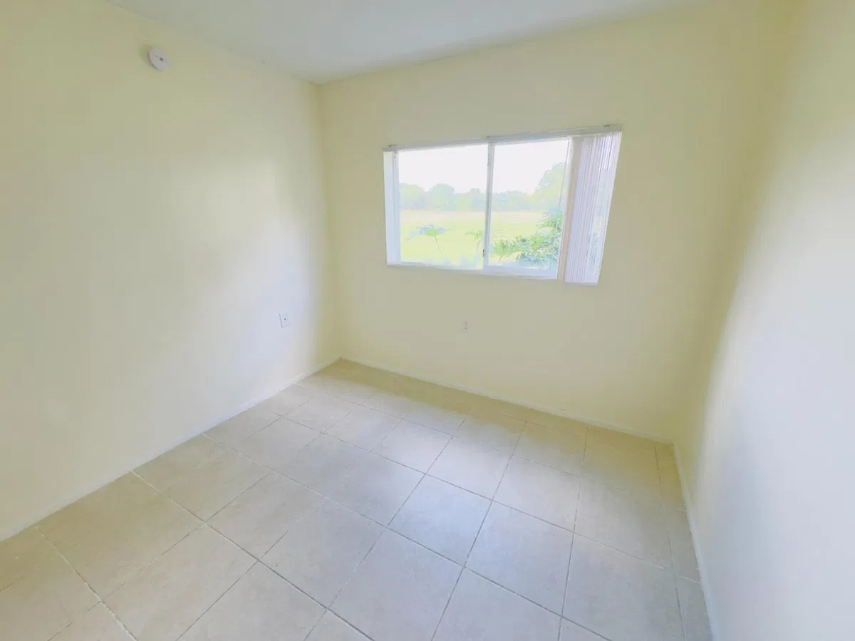 Unit 106 photo 4