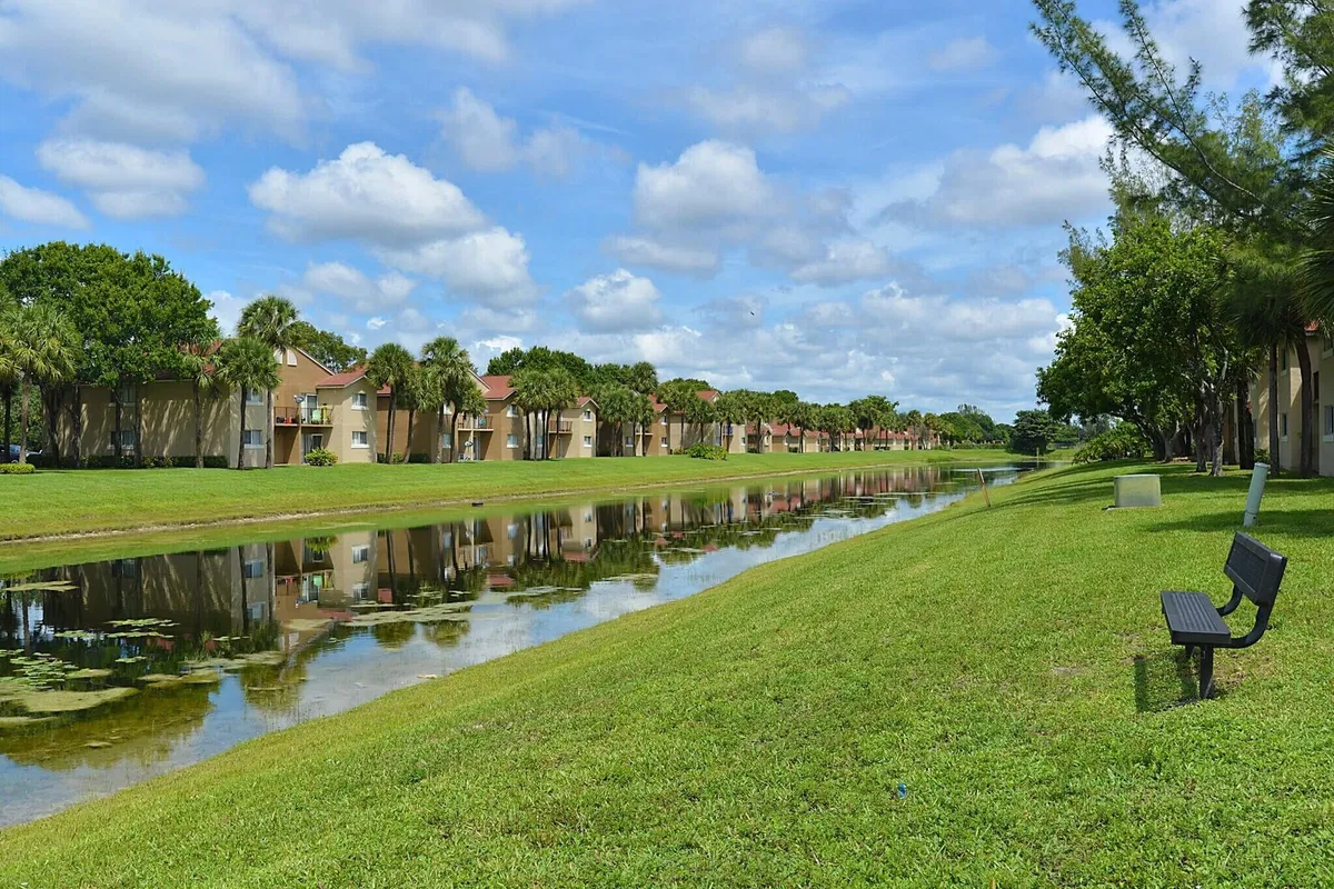 Unit 106 photo 13