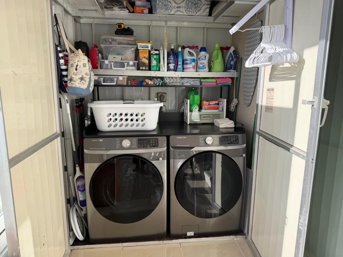 Unit 360 photo 22