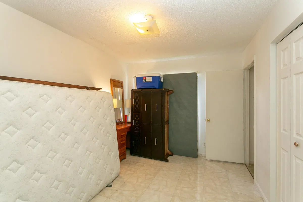 Unit C29 photo 10