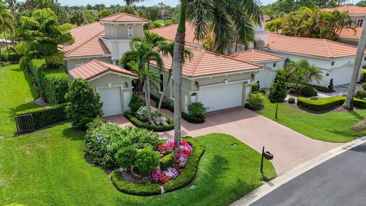 Mirasol Country Club Residence
