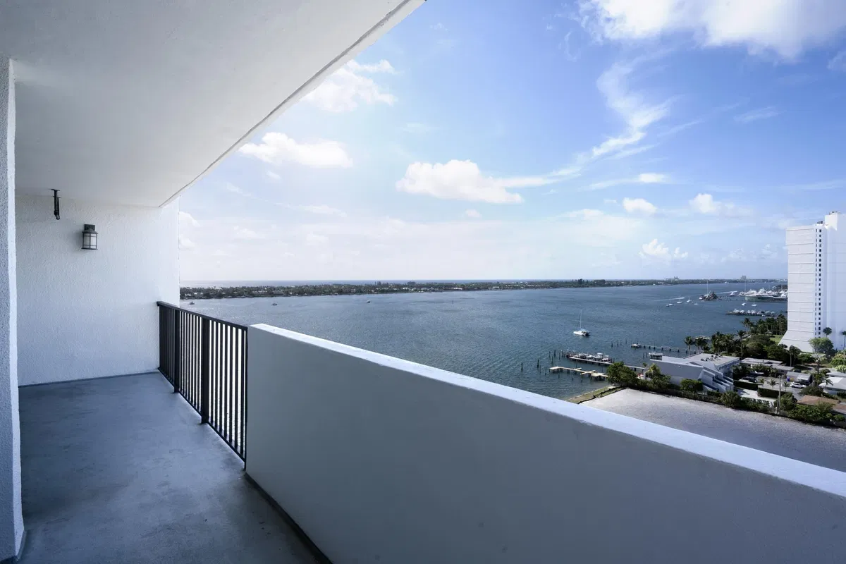 Palm Beach House Unit 1605